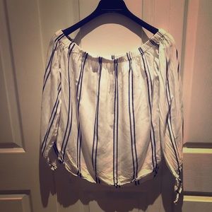 Long sleeved off the shoulder Abercrombie top